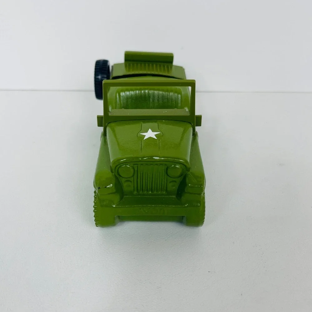 Avon Army Jeep Decanter Wild Country After Shave Green Military Star Vintage